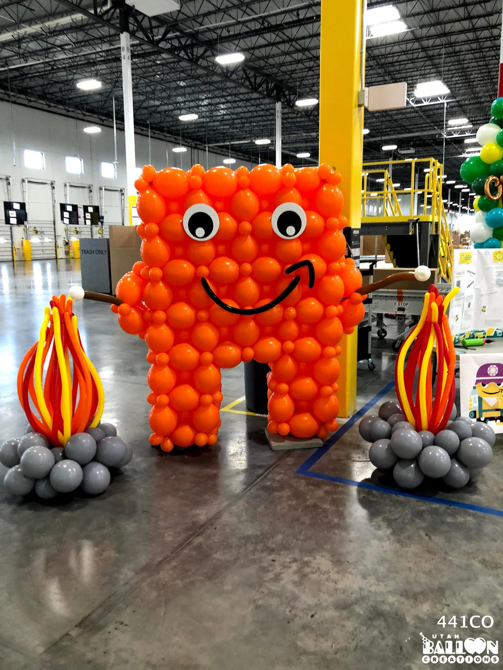 CORPORATE-MASCOT-PROMOTION-UTAH-BALLOONS