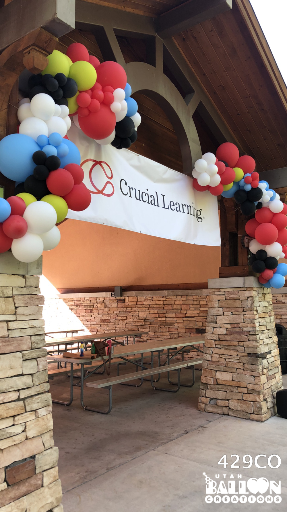 CORPORATE-RETREAT-GARLAND-UTAH-BALLOONS