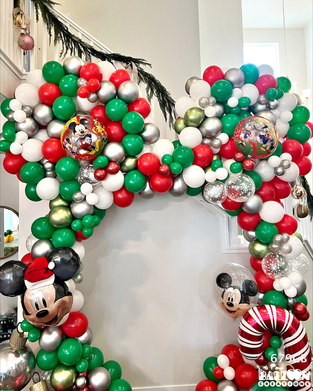 mickey-christmas-celebration-utah-balloons