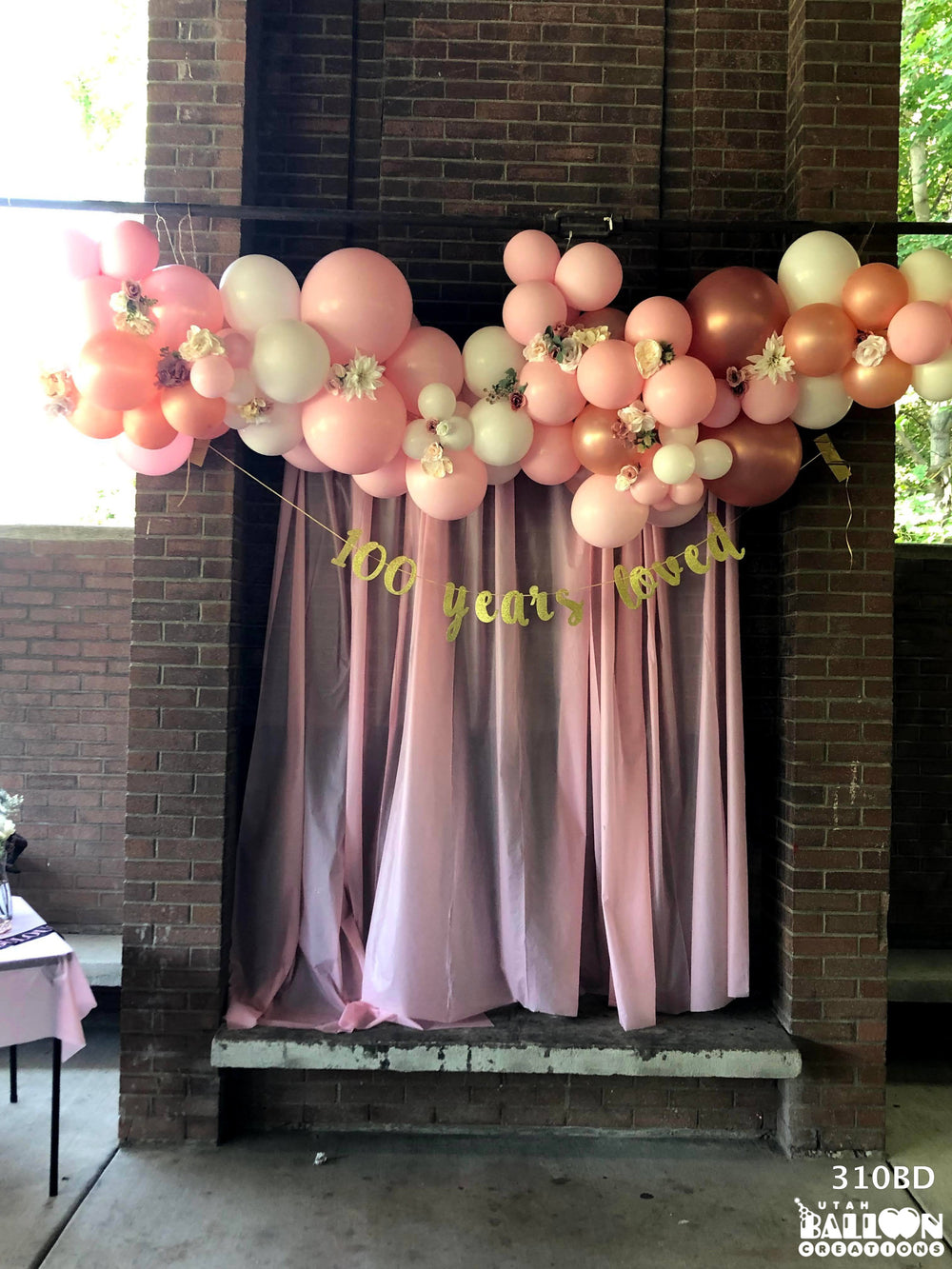 one-hundredth-birthday-garland-utah-balloon