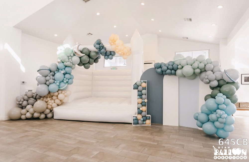 space-themed-birthday-celebration-utah-balloons